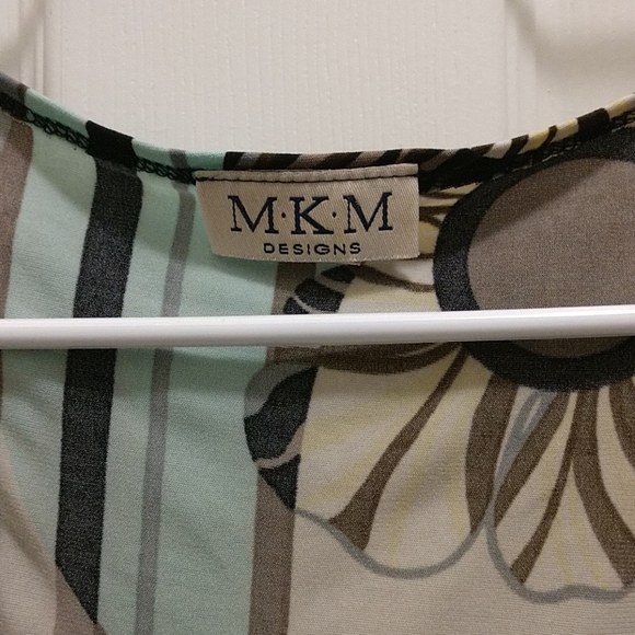 Flower Top - Picture 2 of 2